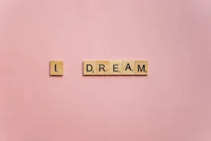 Dream analysis experts online: 3 : Meaning & Guidance
