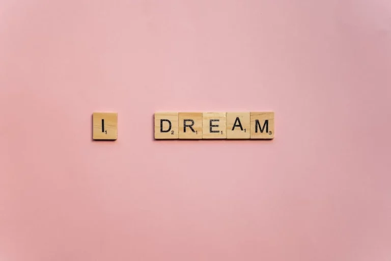 Dream analysis experts online: 3 : Meaning and Guidance
