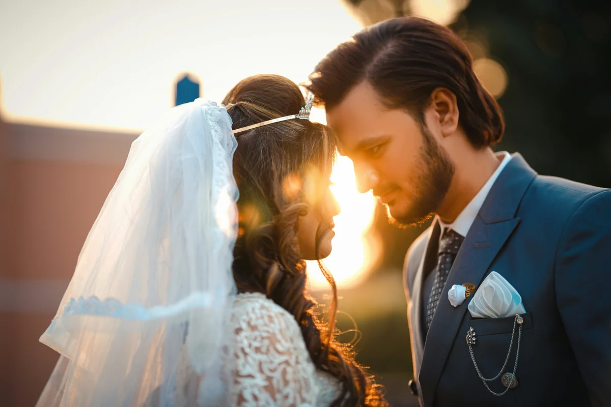 Wedding Photography by Naeem Ad Couple John & sara 1 - couple love together - Relationship advice psychics